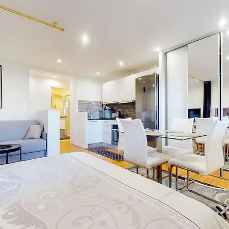 Les Palmiers Apartment *